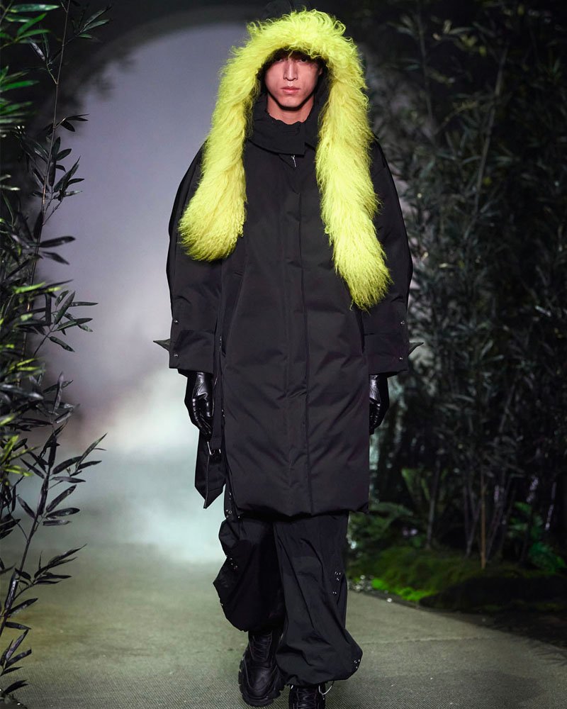 Angel Chen presentó "Daughter of the Dragon" en pasarela otoño-invierno 2021 