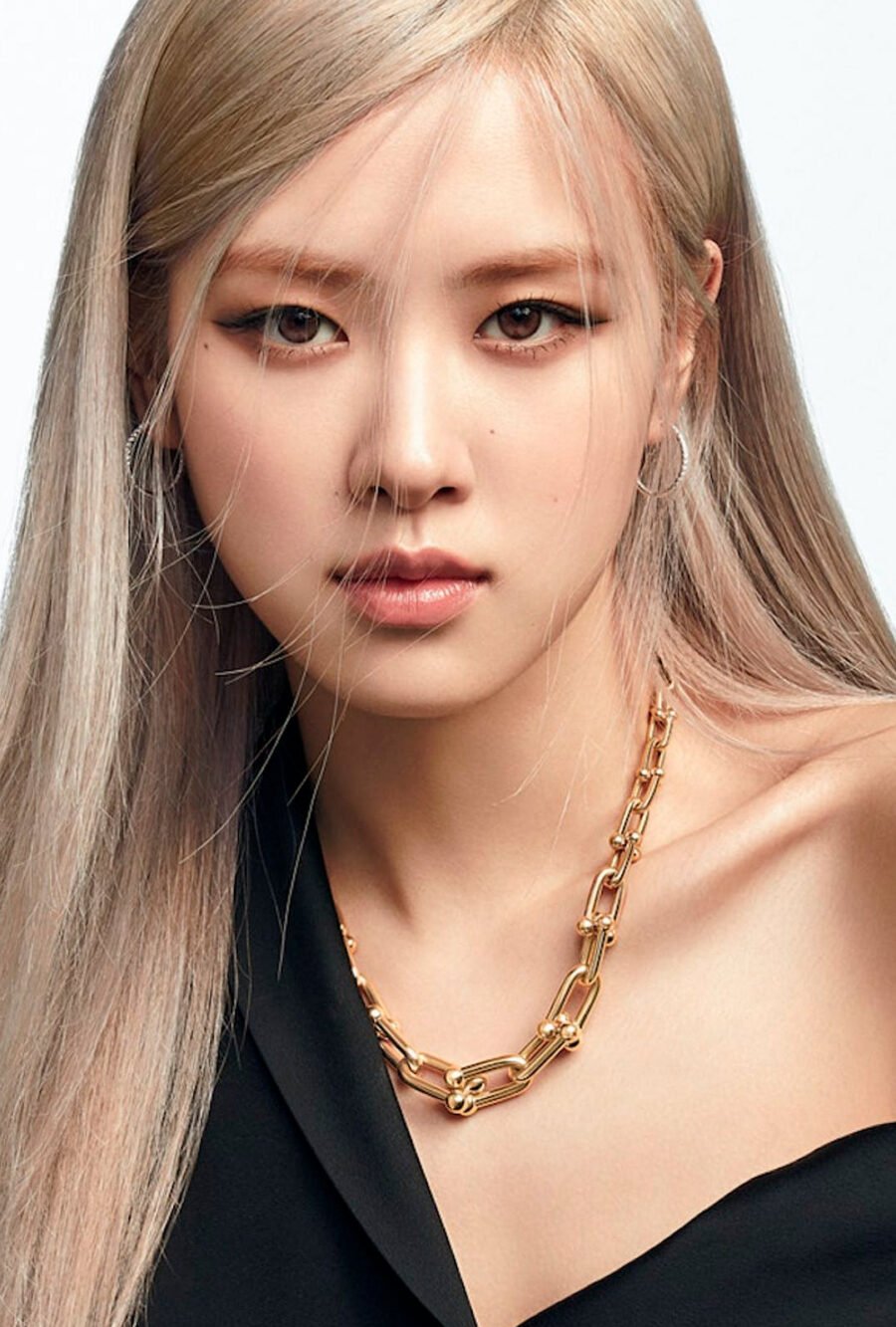 Rosé deslumbra a Tiffany & Co.