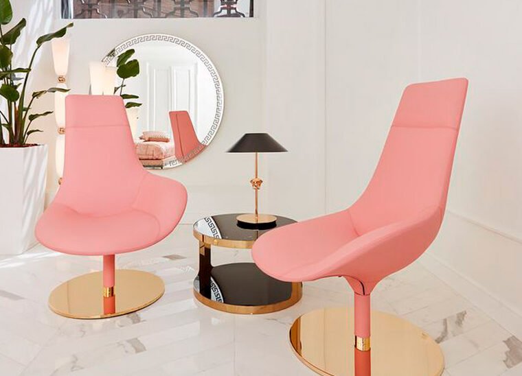 Versace abre tienda con muebles para el hogar