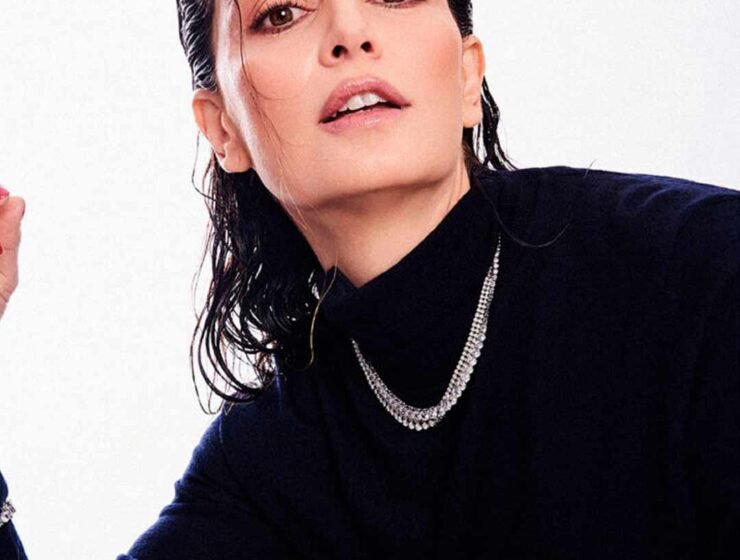 Ana de la Reguera brilla en lo nuevo de Zack Snyder