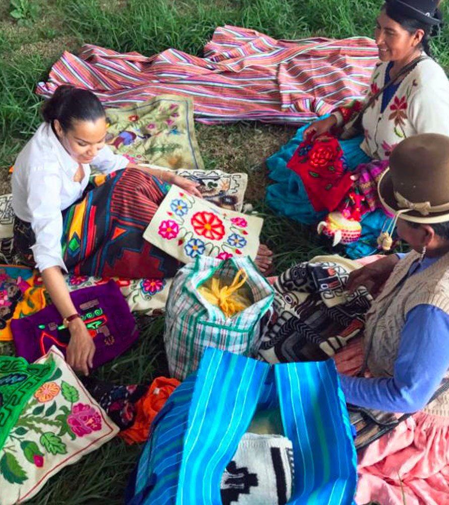 Los extravagantes colores de Stella Jean