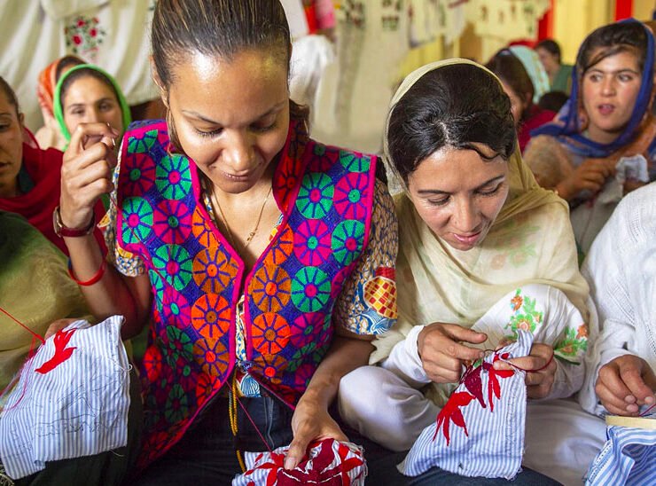 Los extravagantes colores de Stella Jean