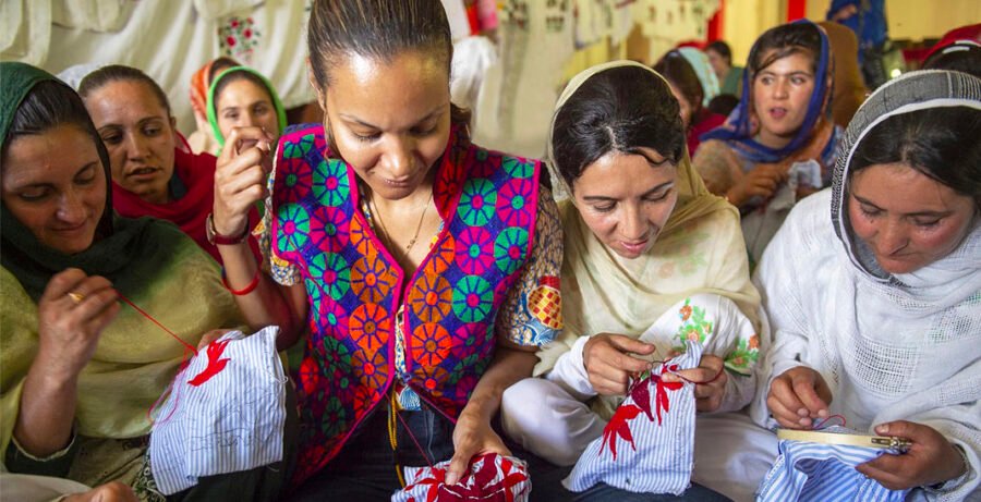 Los extravagantes colores de Stella Jean