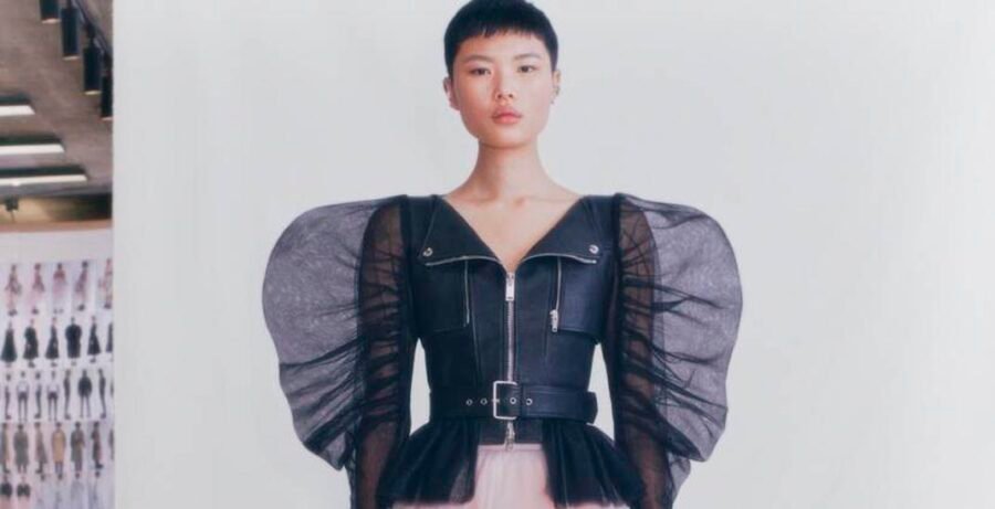 Alexander McQueen y Balenciaga se convierten en “fur-free”