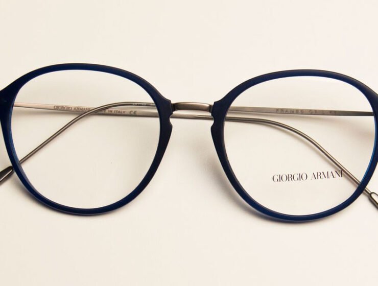 Armani renueva sus gafas Icon