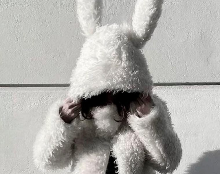 El atuendo de Burberry con el que Gigi Hadid cautivó