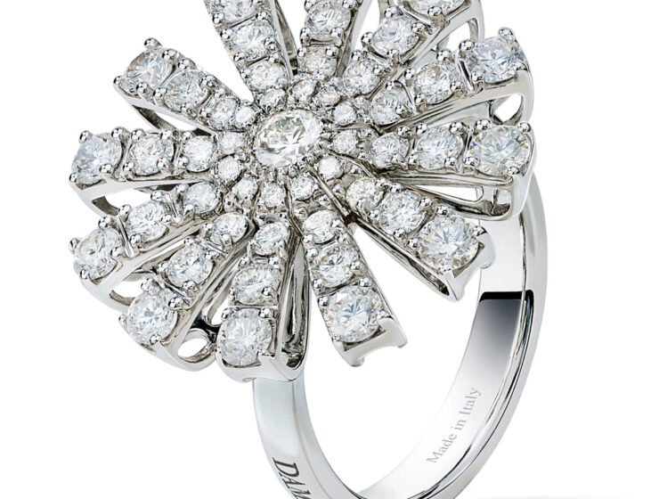 Viéndonos un tanto románticos, hay pocas cosas que duran toda la vida como una joya, como un diamante, y eso es algo que Damiani sabe muy bien.