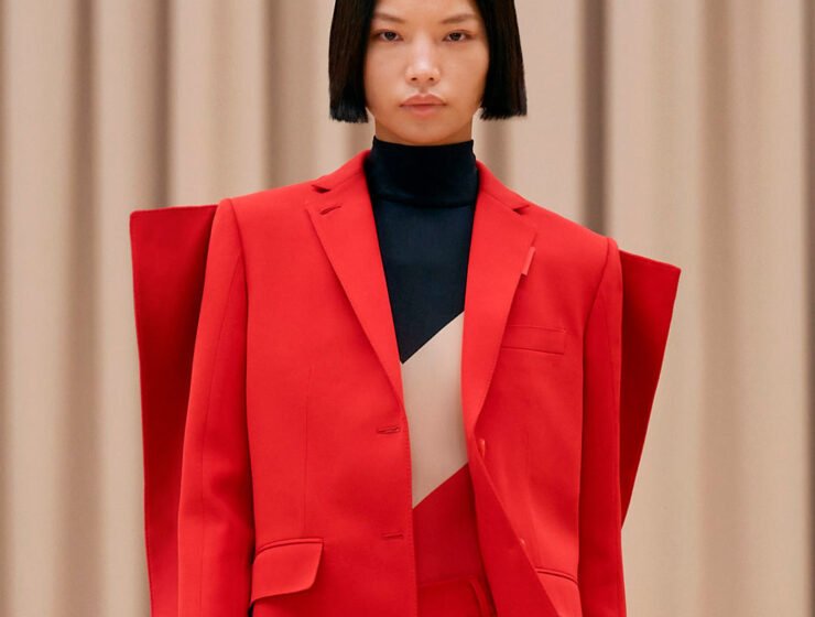 10 total looks de Burberry para robar escena