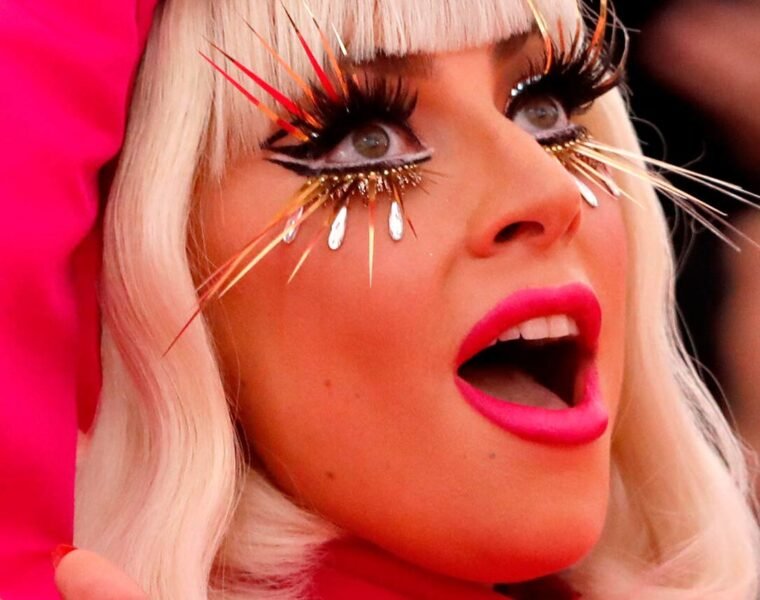 El outfit de Lady Gaga da una nueva definición al estilo jet-set