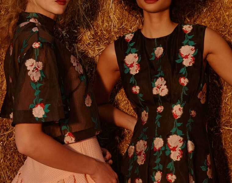 Lela Rose imprime su amor por los vestidos en nueva colección