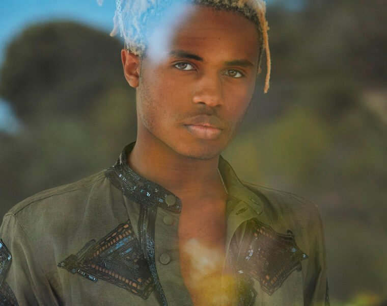 Dundas lanza colección resort 2022