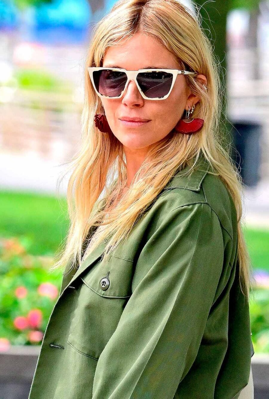 Sienna Miller revive lo mejor del estilo boho