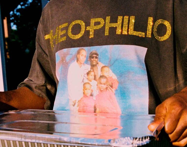 Theophilio crea colección que visibiliza a comunidad negra