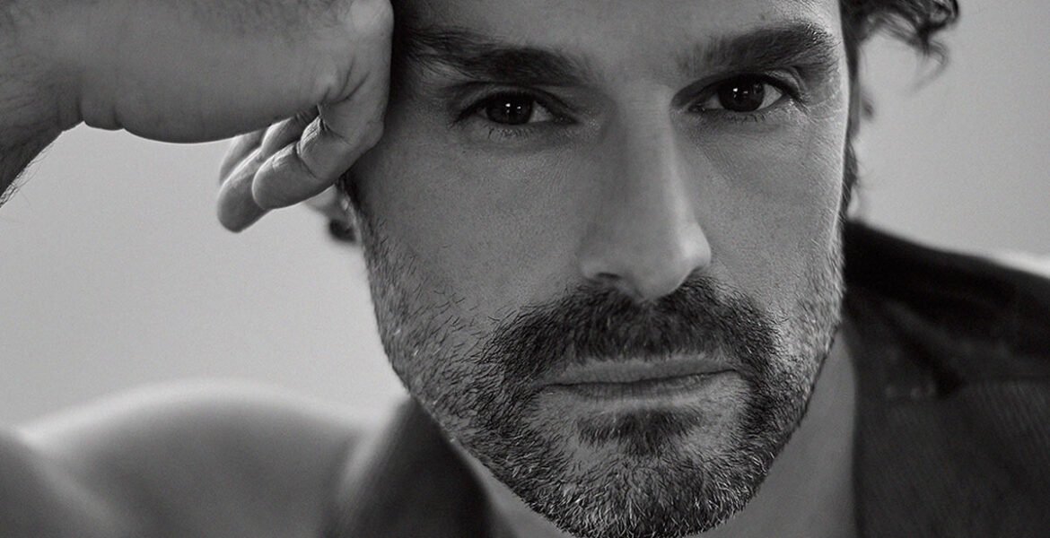 Iván Sánchez frente al espejo