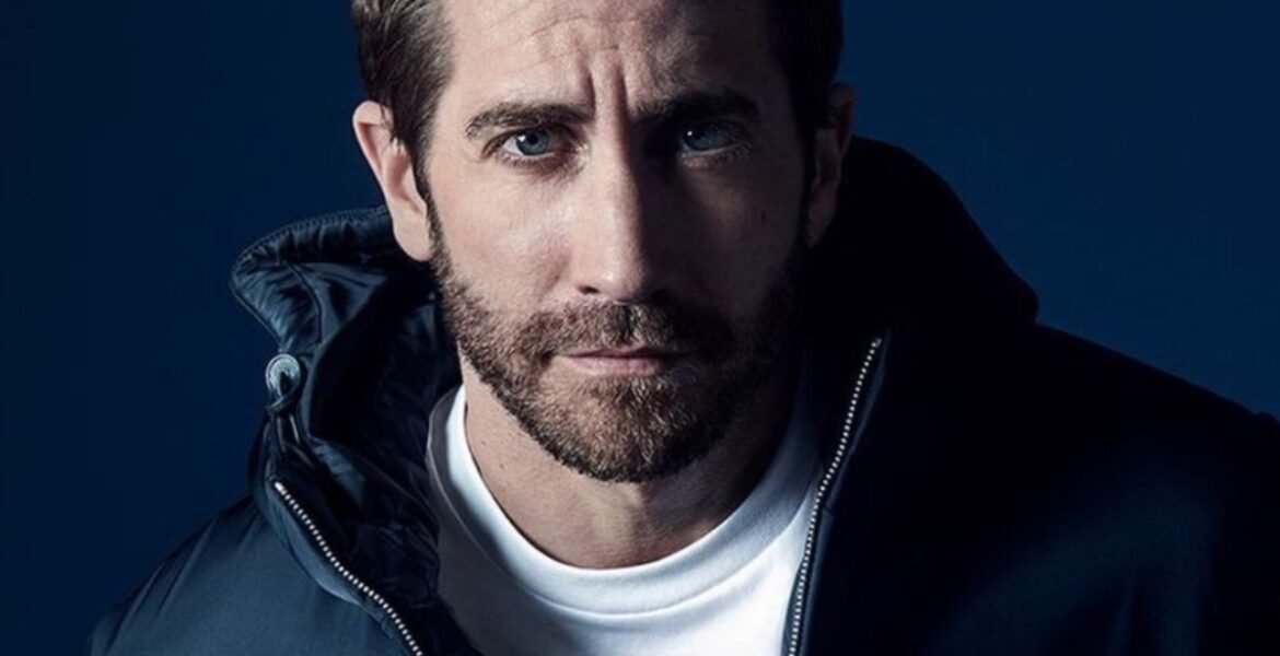 jake Gyllenhaal Prada FACEBOOK