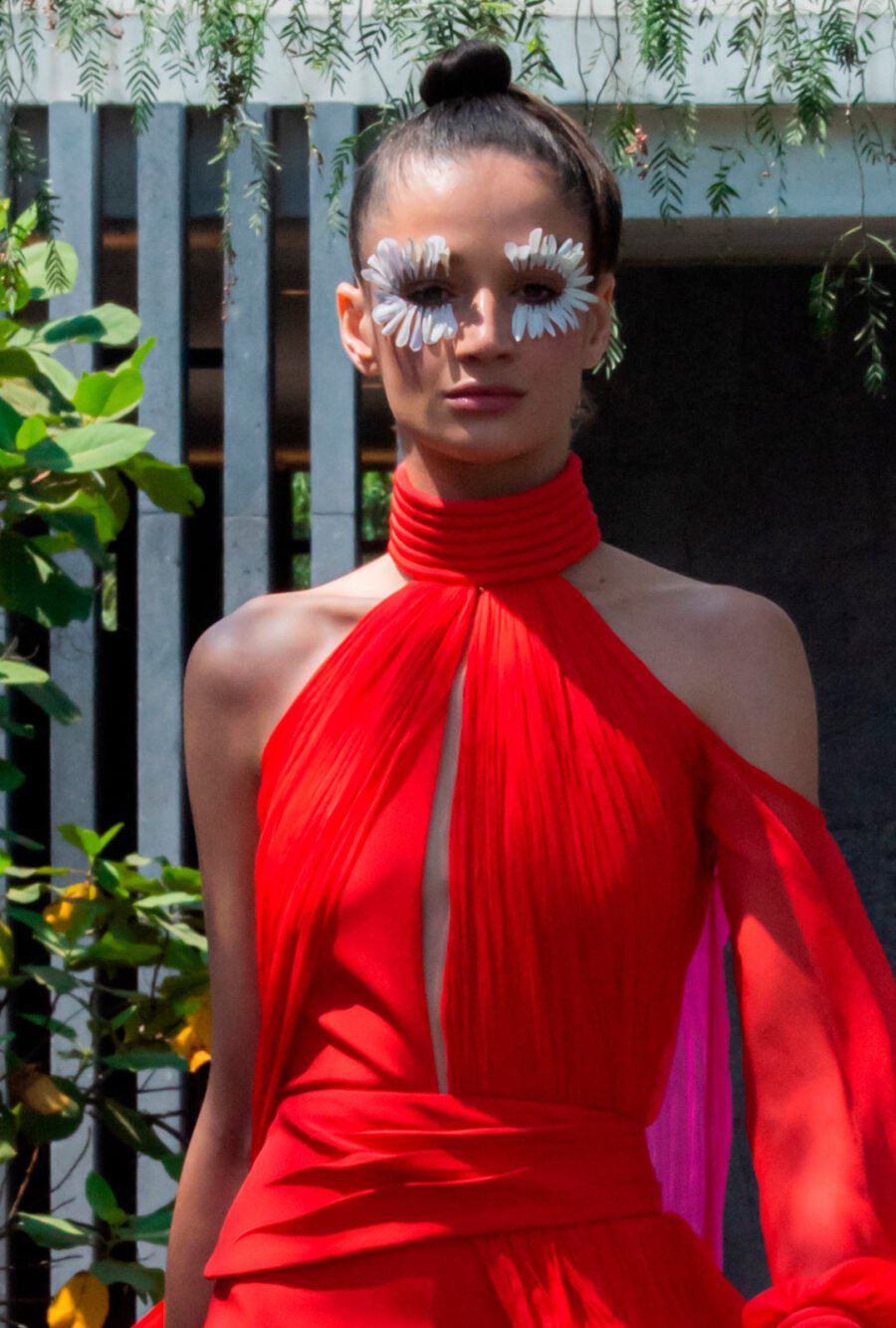 Kris Goyri deslumbra a Mexico Fashion Week