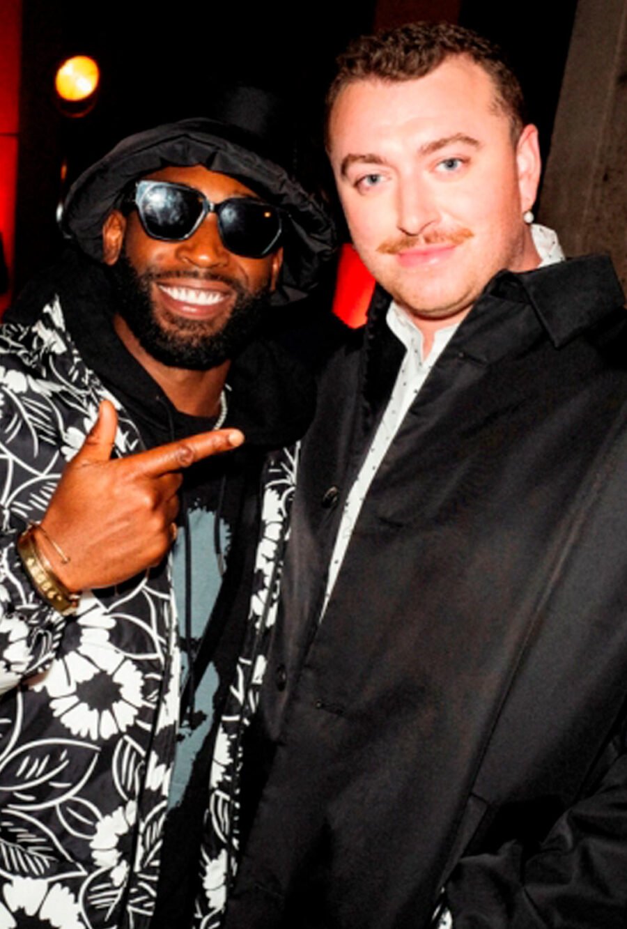 Sam Smith luce Prada en el Tate Modern