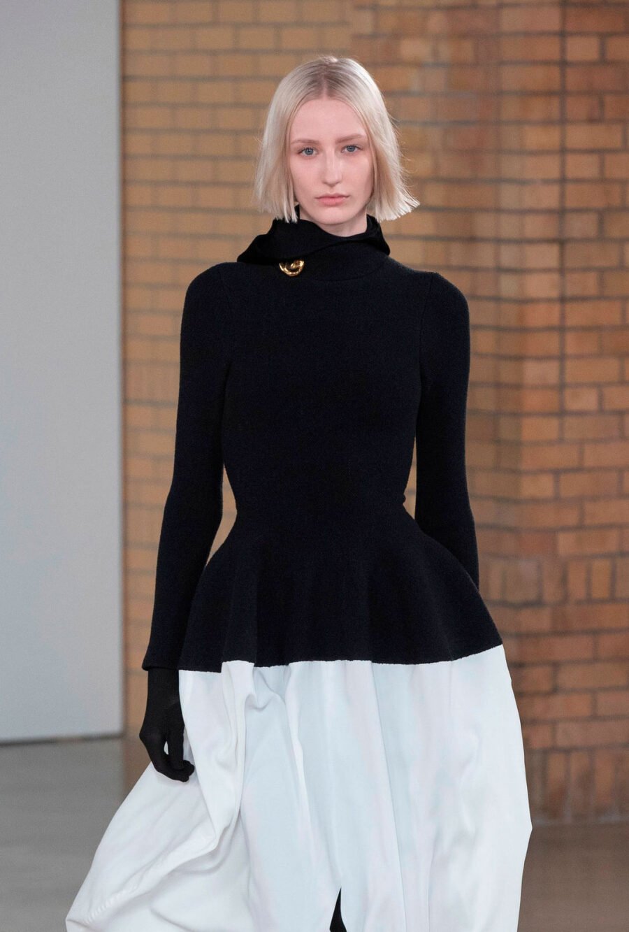 Proenza Schouler consigue nueva perfección en su imperfección