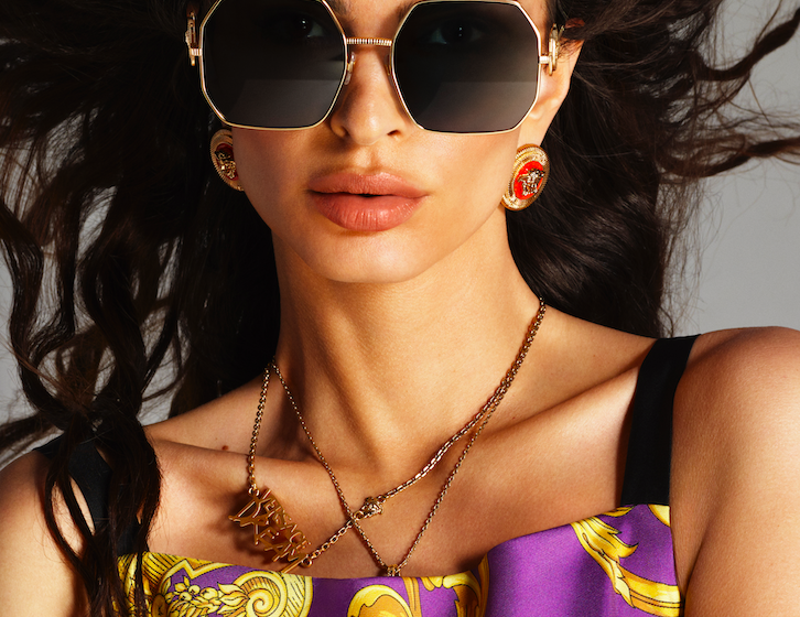 Emily Ratajkowski versace 5