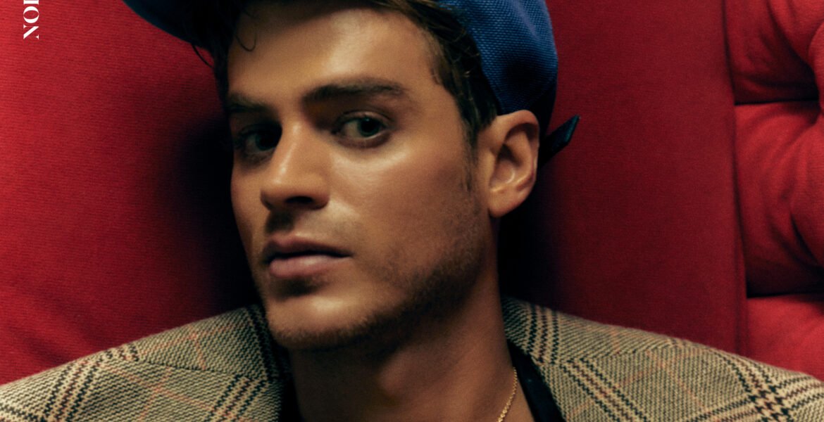 Noir se reúne en entrevista con Polo Morín.