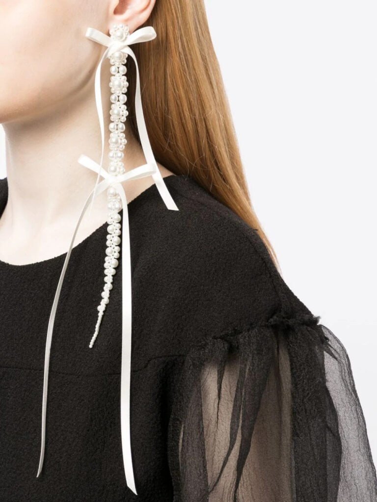 Aretes largos perlas moños coquette 