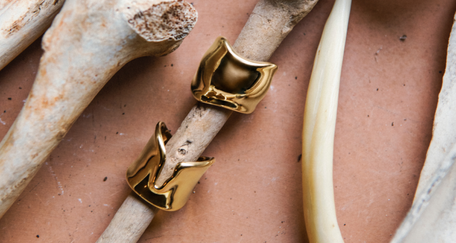 TIFFANY & CO. LANZA LOS ANILLOS BONE Y SPLIT DE ELSA PERETTI PARA CELEBRAR EL 50° ANIVERSARIO DE LA LEGENDARIA DISEÑADORA 