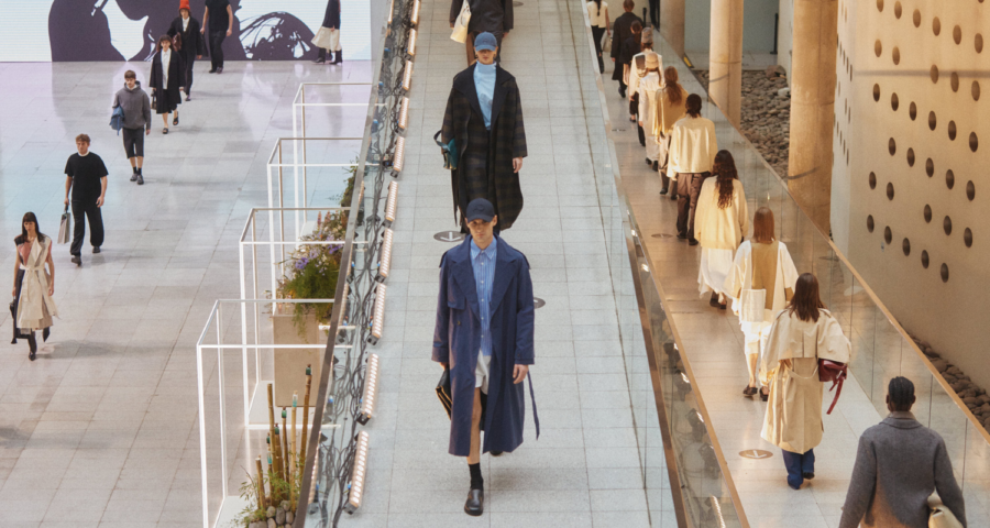 ADOLFO DOMÍNGUEZ PRESENTÓ IKIGAI, SU DESFILE GLOBAL OTOÑO INVIERNO 24