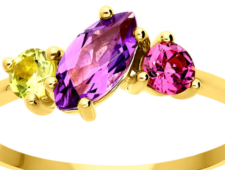 Para joyerías BIZZARRO, el mes de junio trae consigo la excusa perfecta para celebrar las personalidades coloridas, brillantes y llenas de valentía.