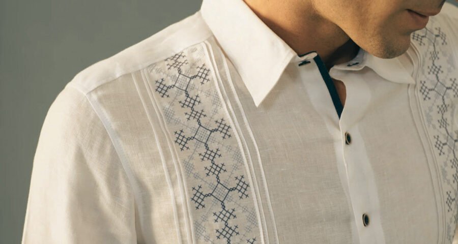 La guayabera es una prenda tradicional muy popular en América Latina_NOIR