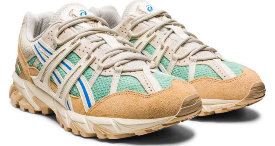 La historia de ASICS se remonta a más de 70 años y refleja una evolución constante en la innovación deportiva y el compromiso con el bienestar.