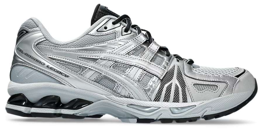 ASICS ofrece una variedad de siluetas de zapatillas que abarcan desde modelos de rendimiento para deportes específicos hasta opciones de estilo de vida casual para otoño.