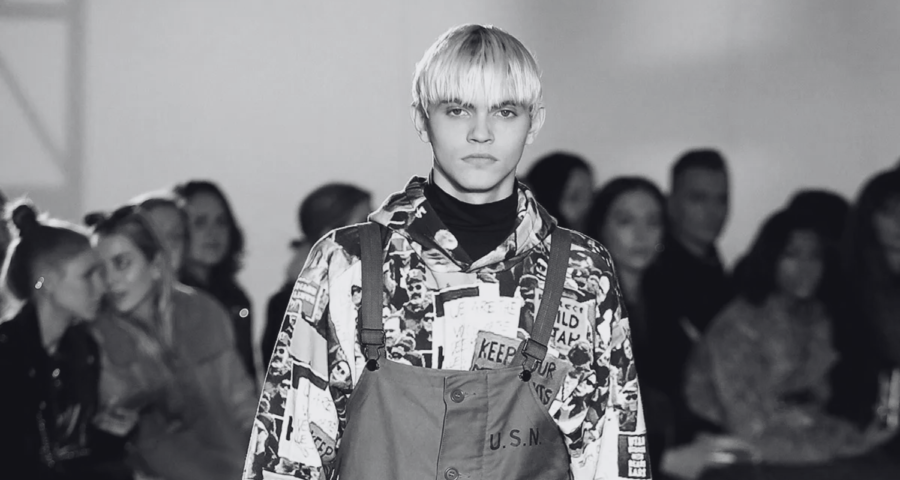 El overol, conocido como peto o mono, es una prenda que ha recorrido un largo camino desde sus orígenes como ropa de trabajo hasta convertirse en un ícono de la moda.