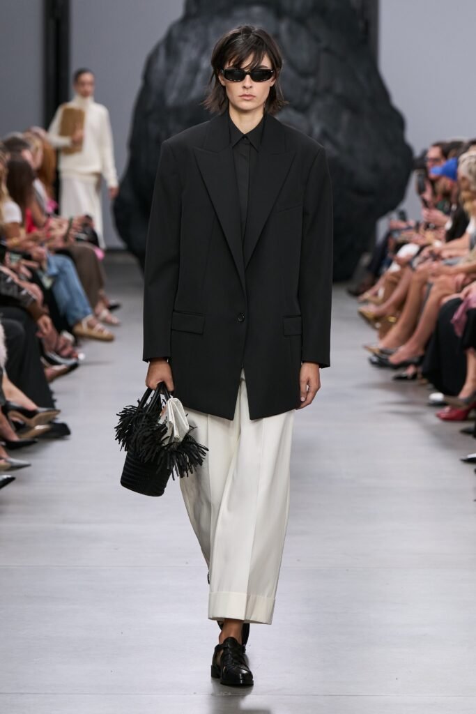 Michel Kors Collection presenta su colección primavera verano 2025 en el cuarto día de Nueva York Fashion Week.