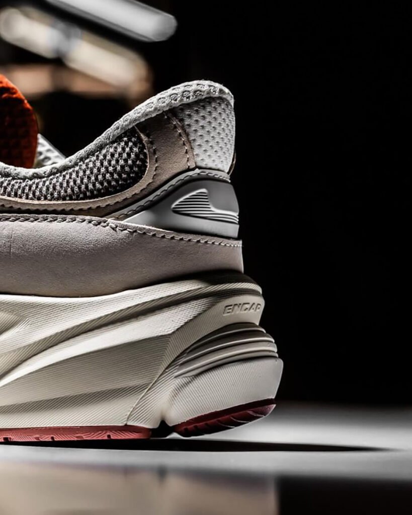 New Balance 990 por Loro Piana