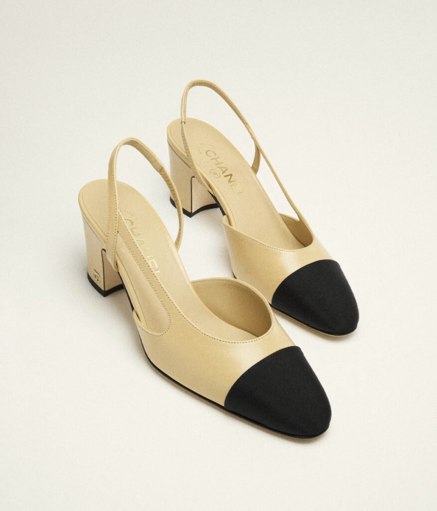 Zapatos Slingback de Chanel. 