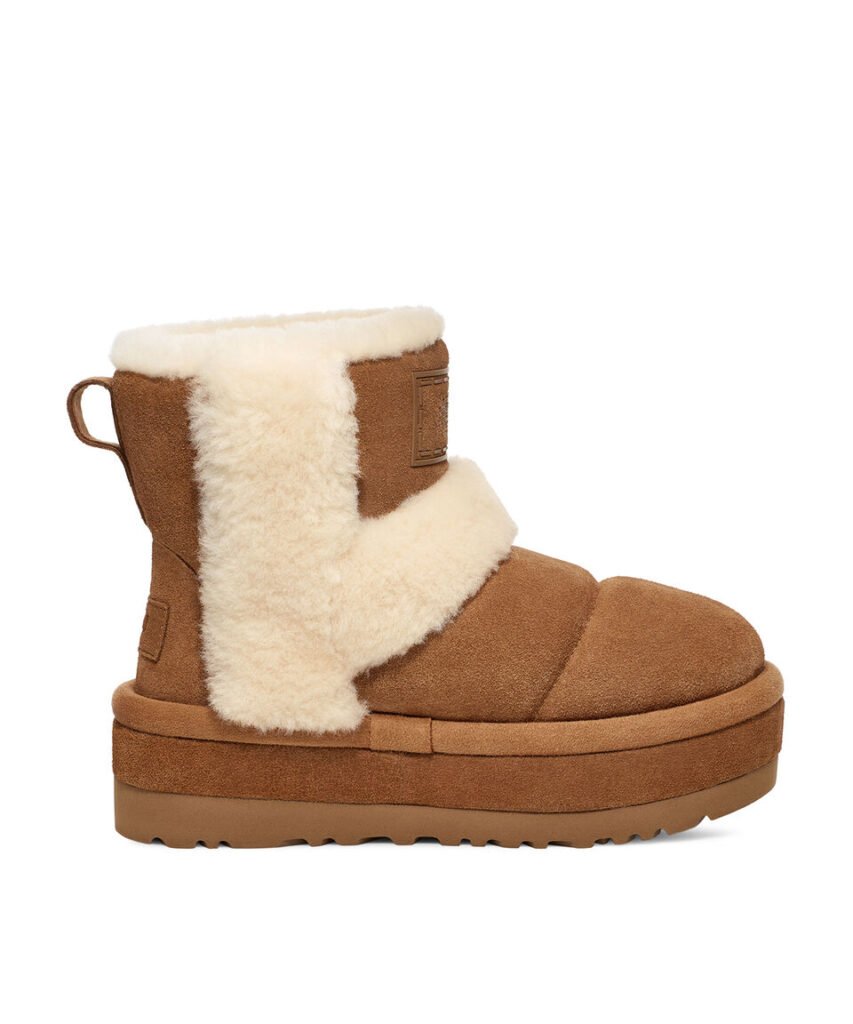 Botas Classic Mini II Mujer. Foto: Cortesía Palacio De Hierro.