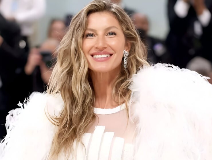 La MET Gala 2025 llega hoy, y la sastrería negra se convierte en el protagonista de la noche.
