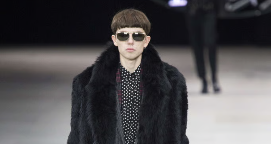 Los Hedi Boys regresan con fuerza: skinny jeans, actitud rockera y estética andrógina que arrasa en TikTok. Descubre su origen y estilo.