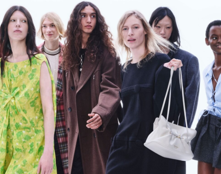 Prada Otoño/Invierno 2025: la campaña que captura el movimiento