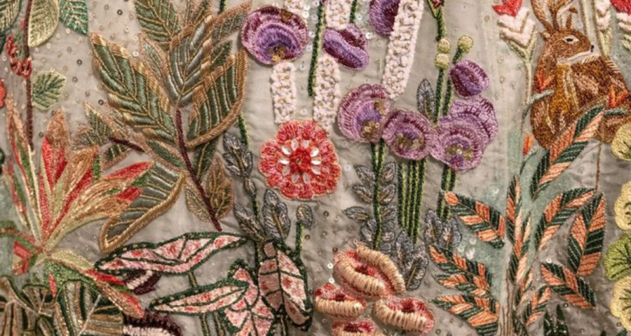 Rahul Mishra: Biografía y trayectoria del diseñador indio