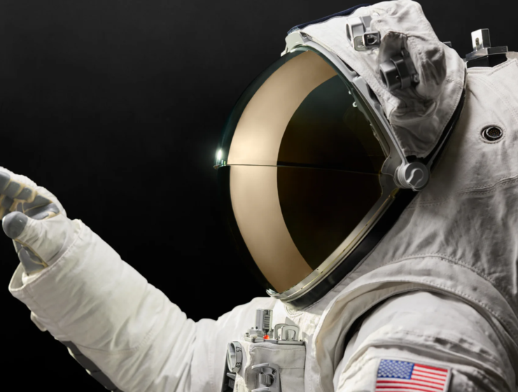 Visor espacial Oakley x Axiom Space: tecnología avanzada