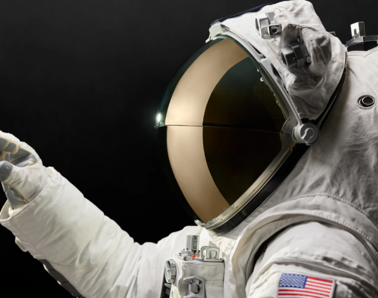 Visor espacial Oakley x Axiom Space: tecnología avanzada