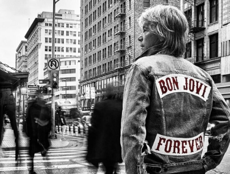 Carín León sorprende al unirse al nuevo álbum de Bon Jovi