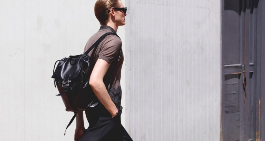 Descubre la FENDI Flux Backpack: estilo, fluidez y funcionalidad