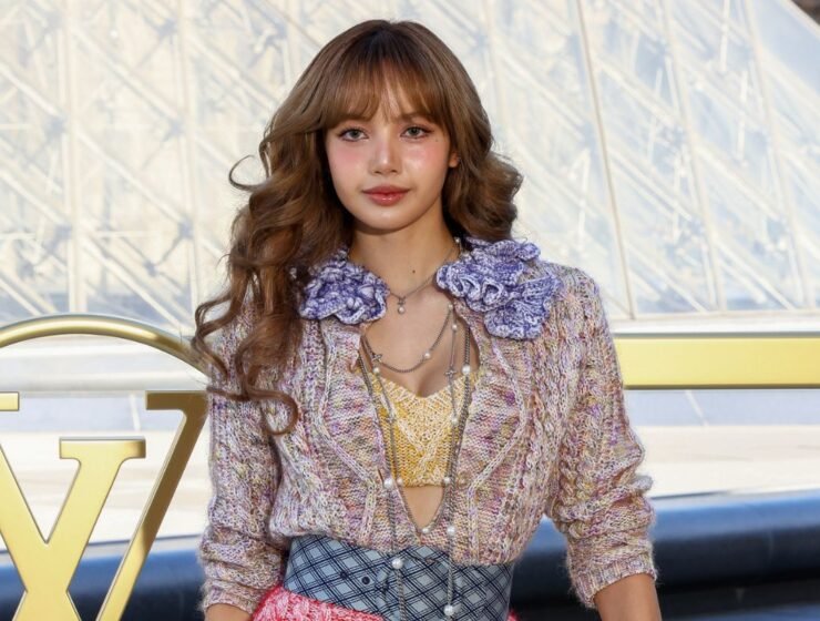 Lisa deslumbra en el front row de Louis Vuitton SS26 en París