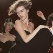 Campaña navideña McQueen 2025: tradición y estilo art déco