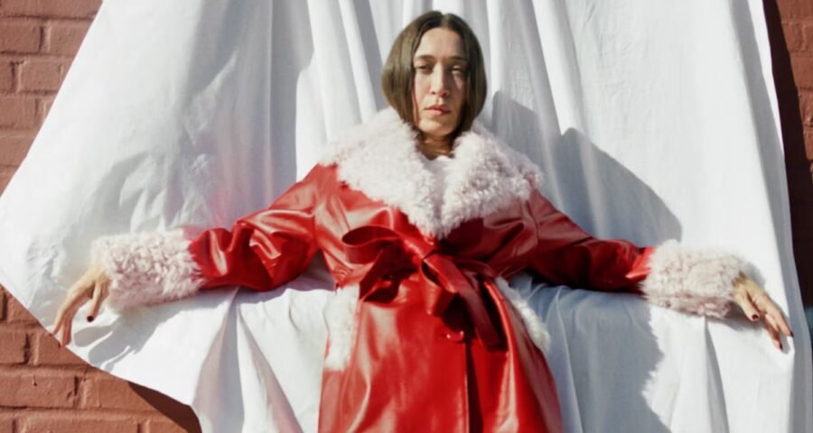 La nueva colaboración de Alana Hadid con Onar Studios