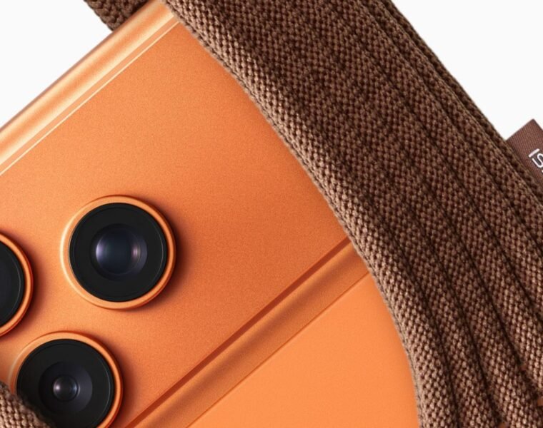 Apple y Issey Miyake lanzan el iPhone Pocket