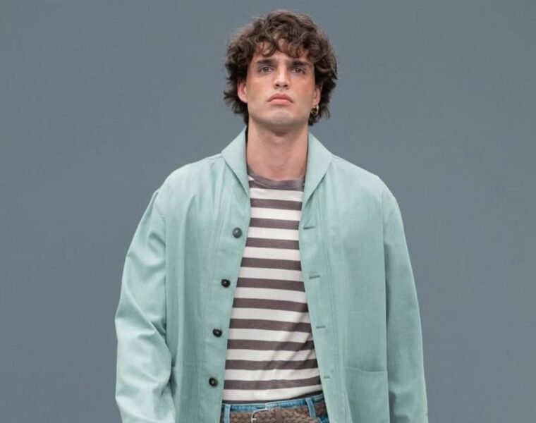 La colección más ligera y elegante de Harris & Frank