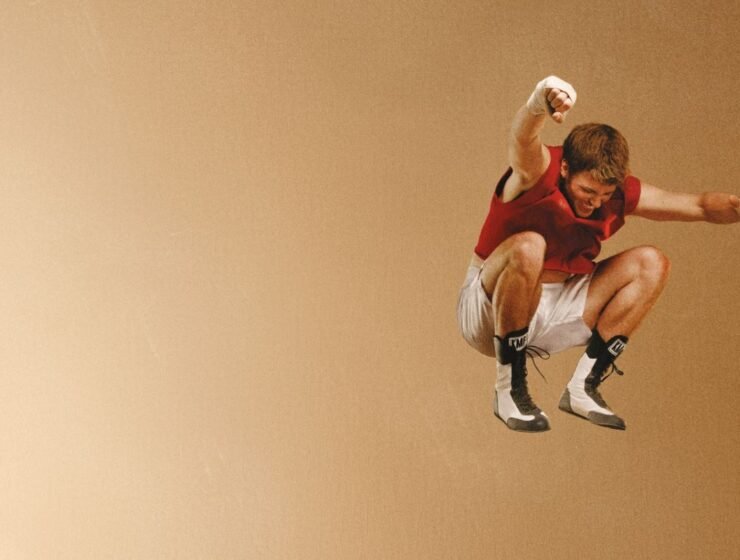 Ruel presenta Kicking My Feet, el álbum pop más honesto del año